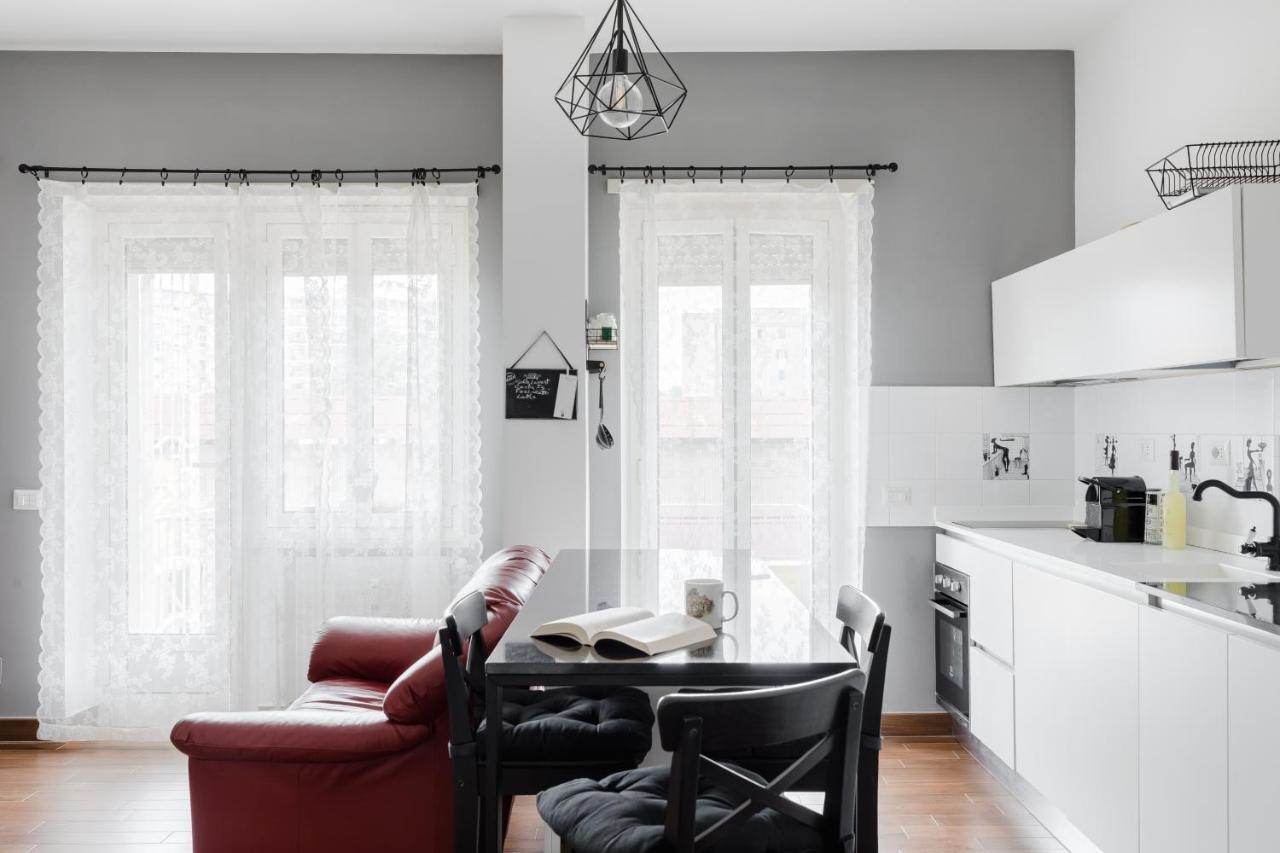 Scarfoglio Apartment, 4 Persone, 2 Camere, Balcone, Wi-fi, Stazione Tiburtina Apartamento